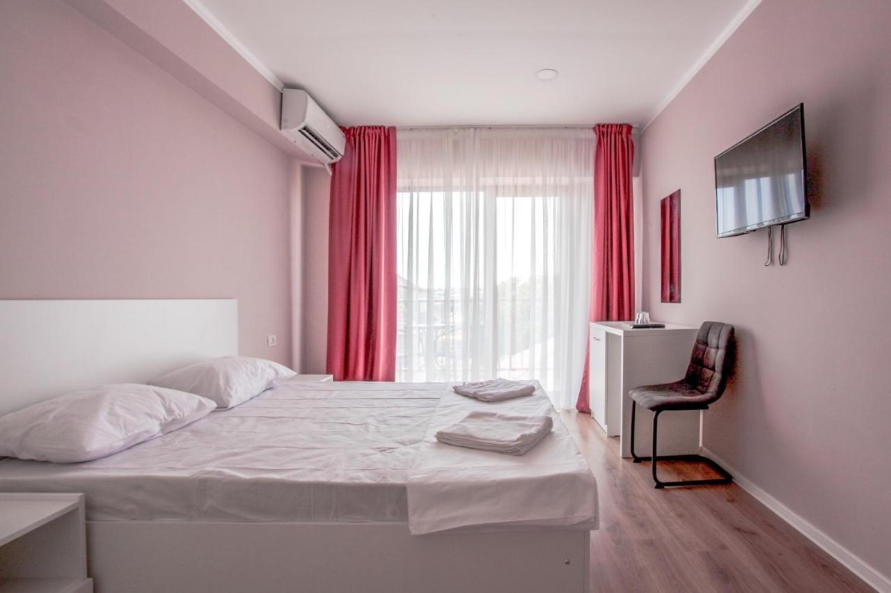 Pensiunea Riviera 코스티네스티 외부 사진